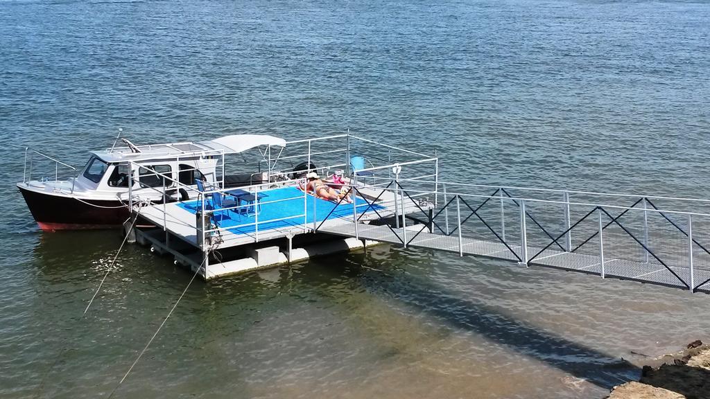 Hotel Delta Pontoon à Mahmudia Extérieur photo