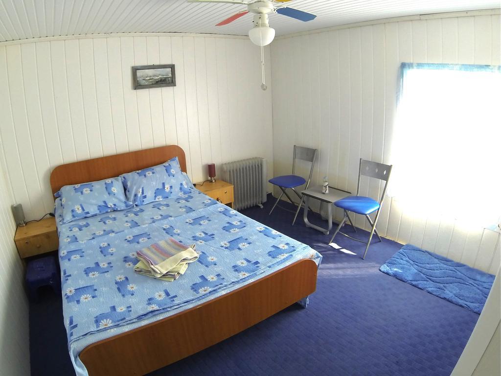 Hotel Delta Pontoon à Mahmudia Chambre photo