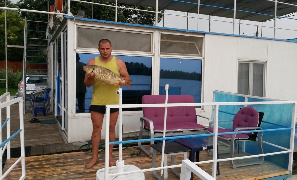 Hotel Delta Pontoon à Mahmudia Extérieur photo